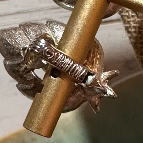 Vintage Signed Sarah Coventry Rhinestone Brushed Silver Tone Clip on Earrings - Picture 6 of 7